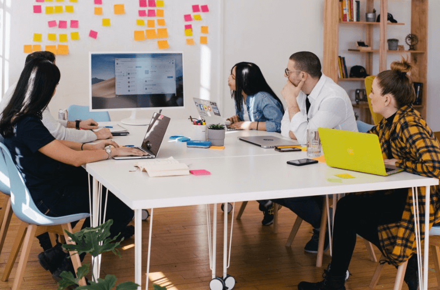 What to Look for When Choosing a LinkedIn Marketing Service Provider