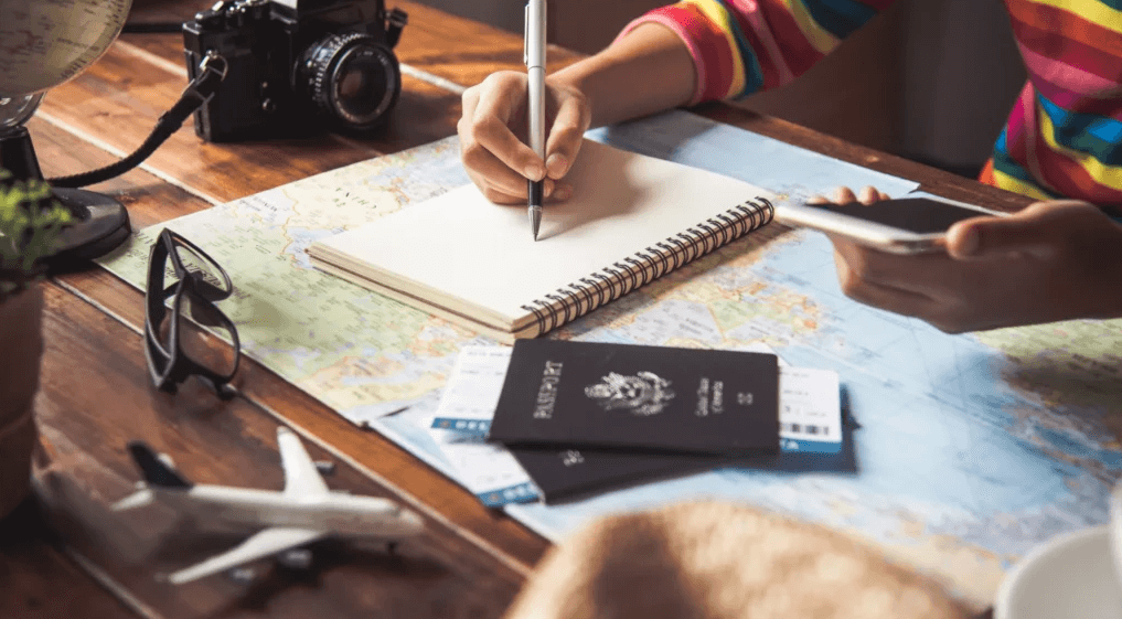 9 Reasons to Get a Visa to France