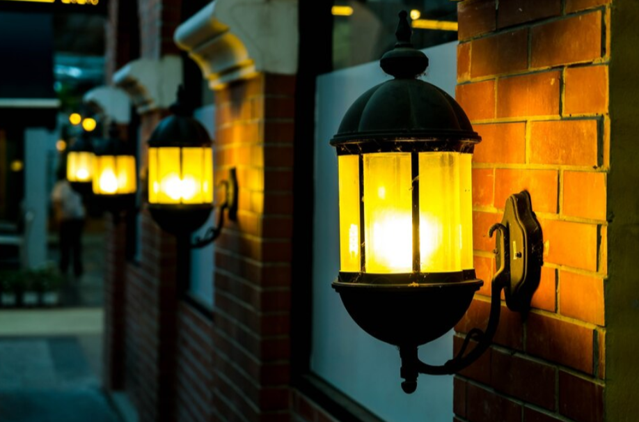 Lantern Roof Lights: Elevate Your Space with Daylight and Design