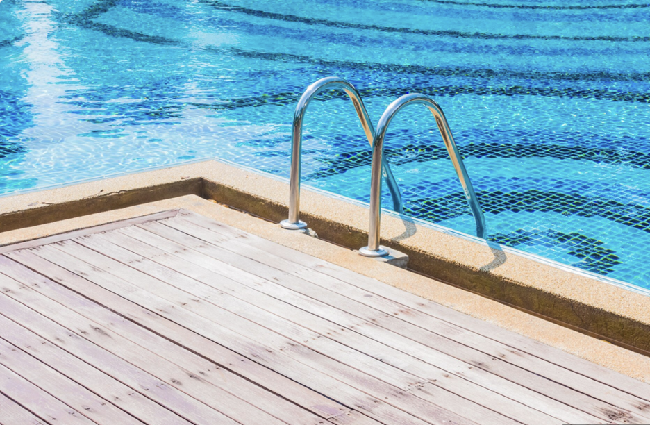 When Is the Best Time for Pool Deck Resurfacing in Tampa?