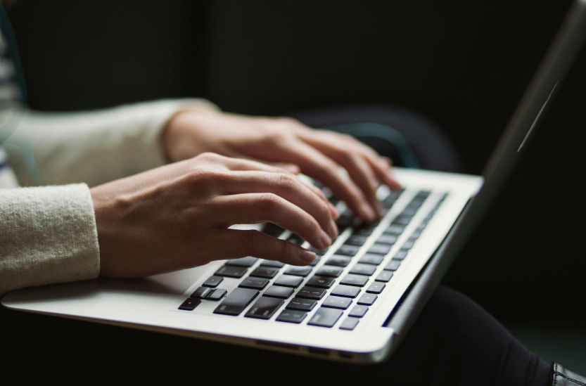 Your Guide to Making Your Blog Stand Out in a Crowded Niche