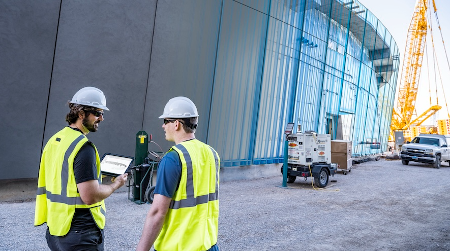Why Phoenix Homeowners Are Calling Concrete Contractors Before the Summer Hits