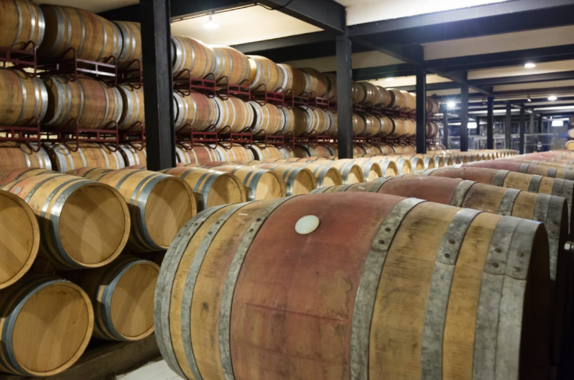 How Wood Species and Toast Levels Impact Bourbon Maturation