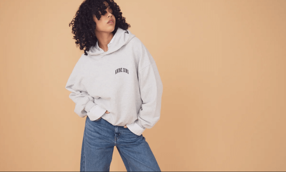 Why the Essentials Hoodie Works So Well for Aussie Weather