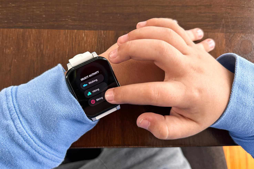 7 Things to Know Before Buying a Kids Smartwatch in 2025
