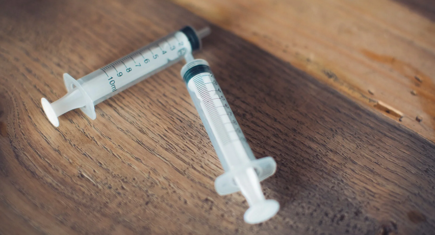 Understanding Secure Syringe Connections for Safe Medical Practice