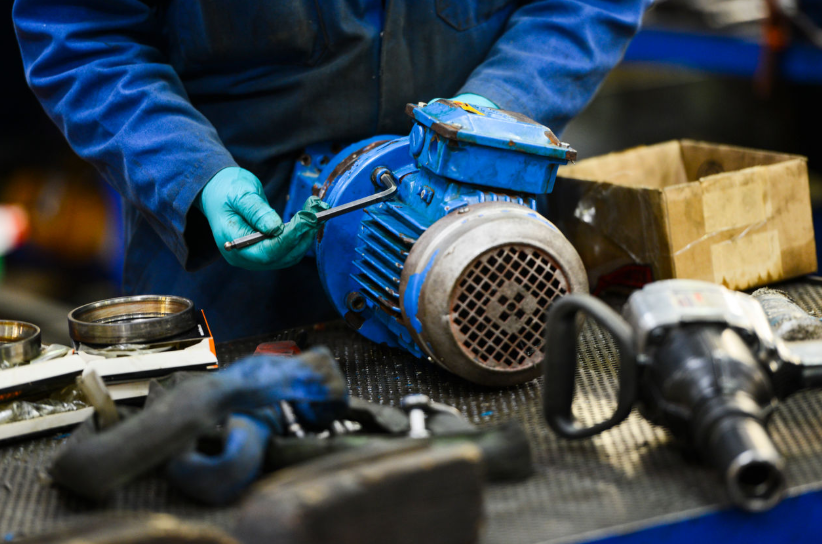 Choosing the Right Motor for Industrial Efficiency
