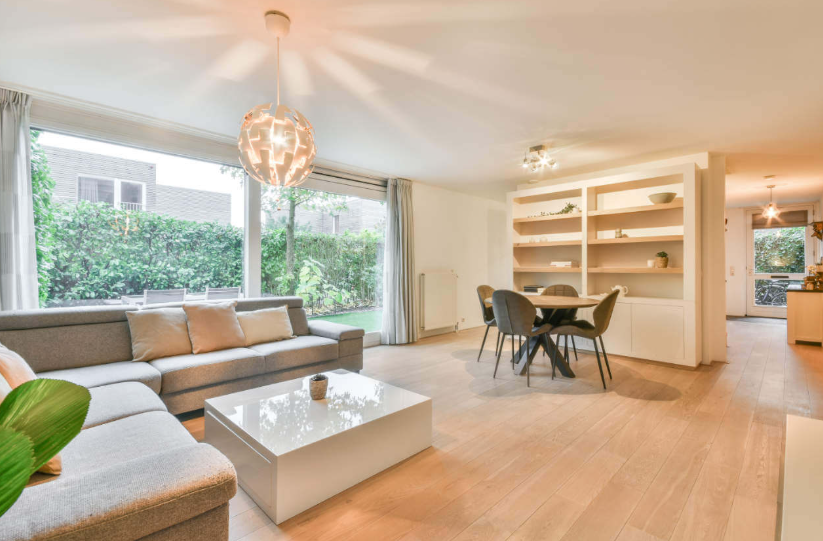 Why Modern Homeowners Prefer Customized Sliding Doors to Match Unique Architectural Designs