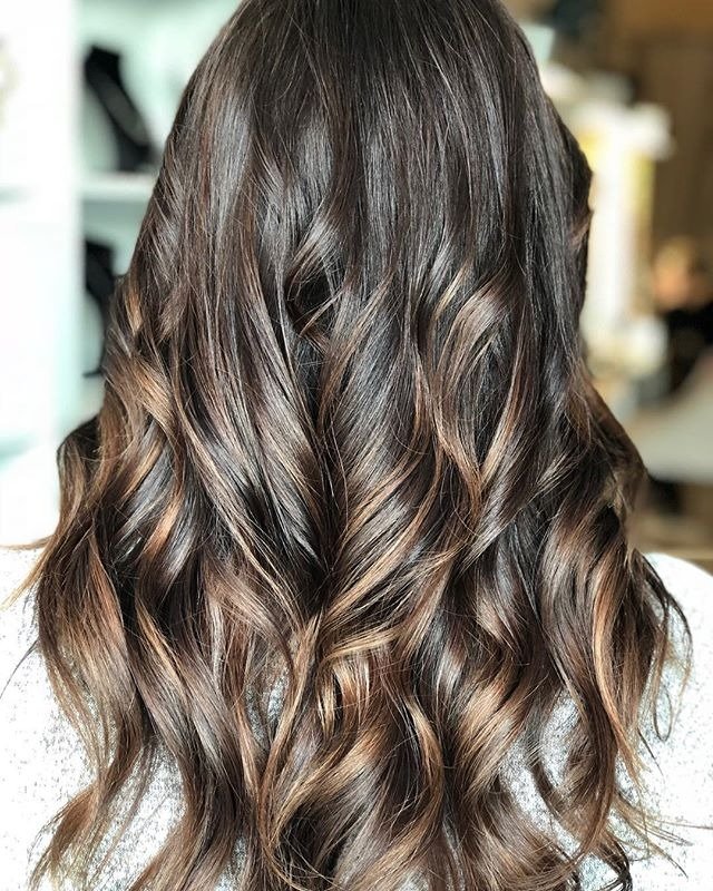 Why Hamptons Women Are Ditching DIY Extensions And What to Look for in a Professional Hair Extensions Stylist