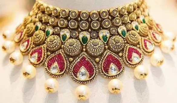 The Cultural Significance of Traditional Indian Jewelry